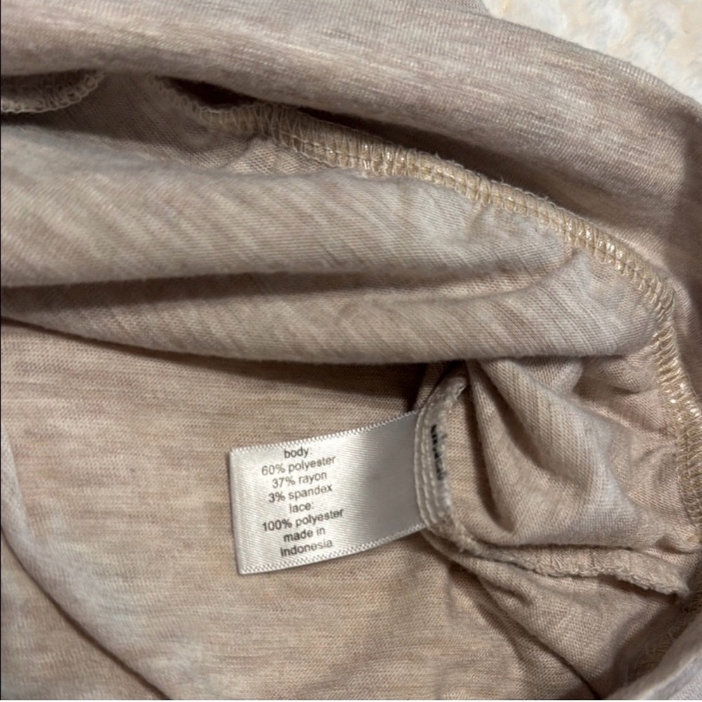 🤍🖤 Lane Bryant Plus Size Top Bundle – Size 18/20 (2 Tops - Picture 9 of 11